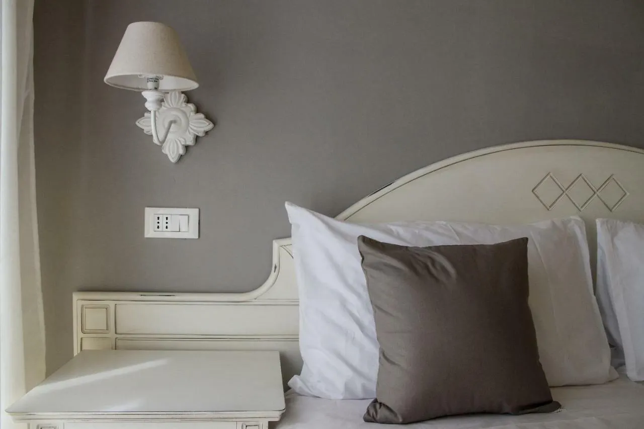 לינה וארוחת בוקר Guest House Domo Florenzia